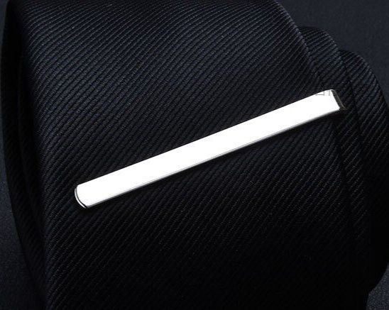 ネクタイピン 金の輝き シンプル細身ネクタイピン