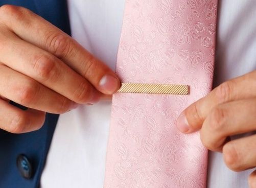  金仕上げ多彩な表面加工ネクタイピンセット