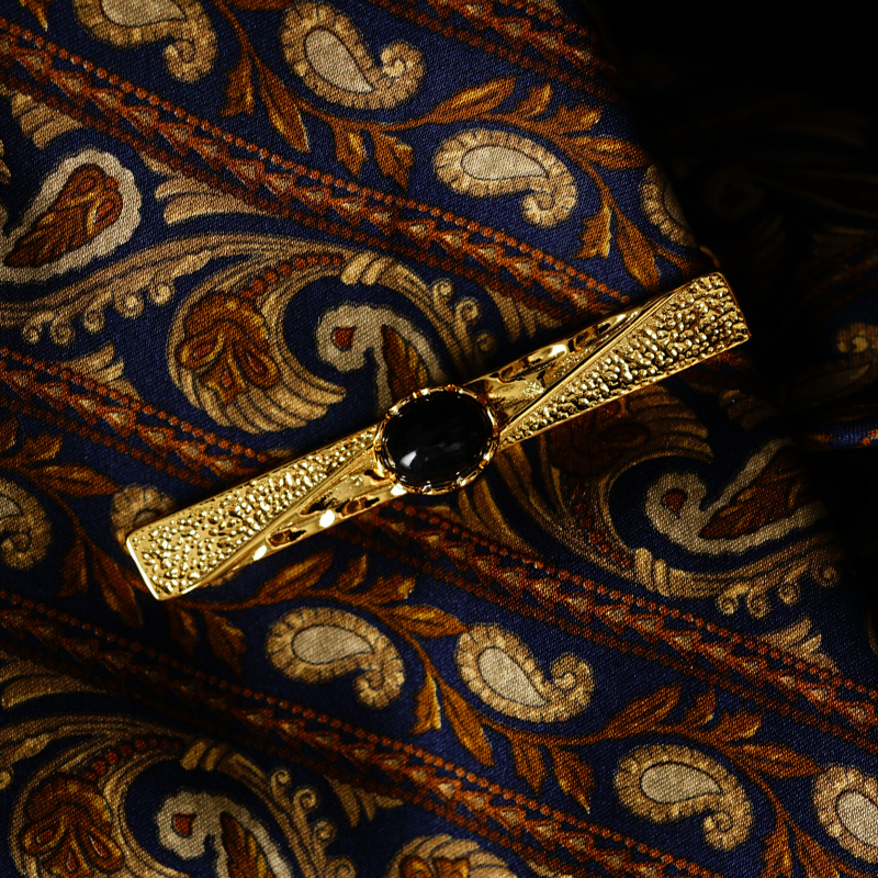 ネクタイピン 天然石付き金製ネクタイピン