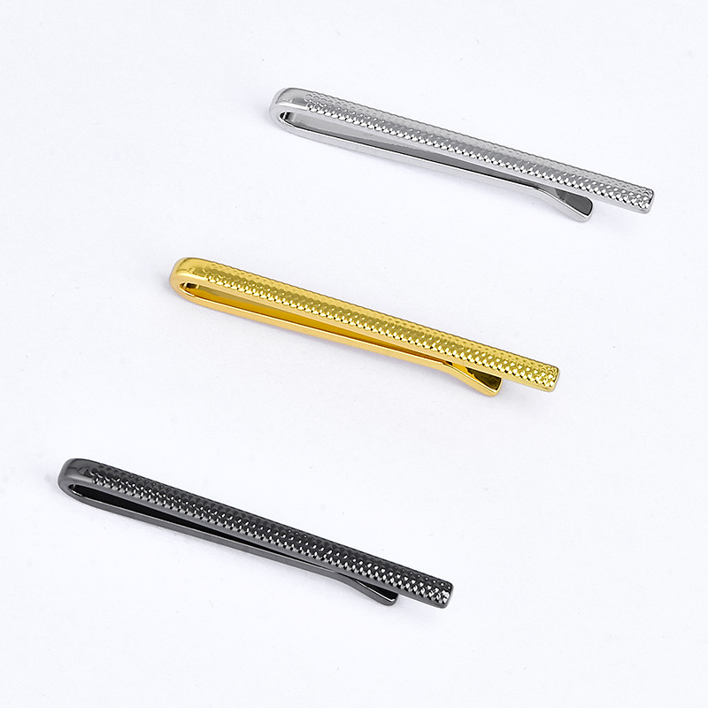 ネクタイピン 上品な光沢を放つ金製スリムネクタイピン 金|ネクタイ