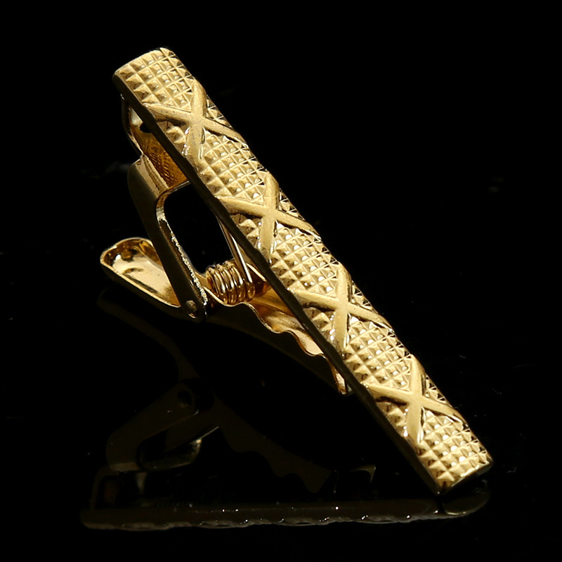 ネクタイピン 高級感溢れる幾何学模様ネクタイピン