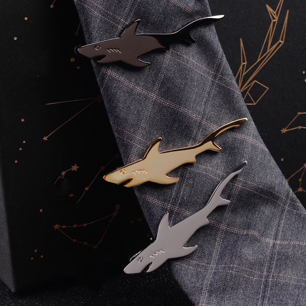 鮫魚デザイン ネクタイピン 男性用 正装 結婚式 贈り物