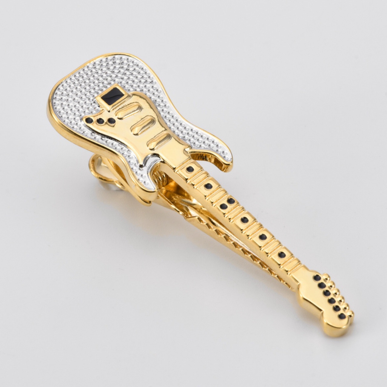 楽器モチーフのネクタイピンおすすめ5選