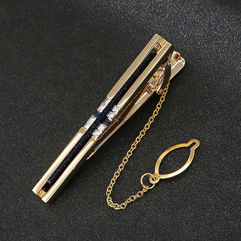 ネクタイピン 煌めき三連ストーン付きチェーン留め具ネクタイピン