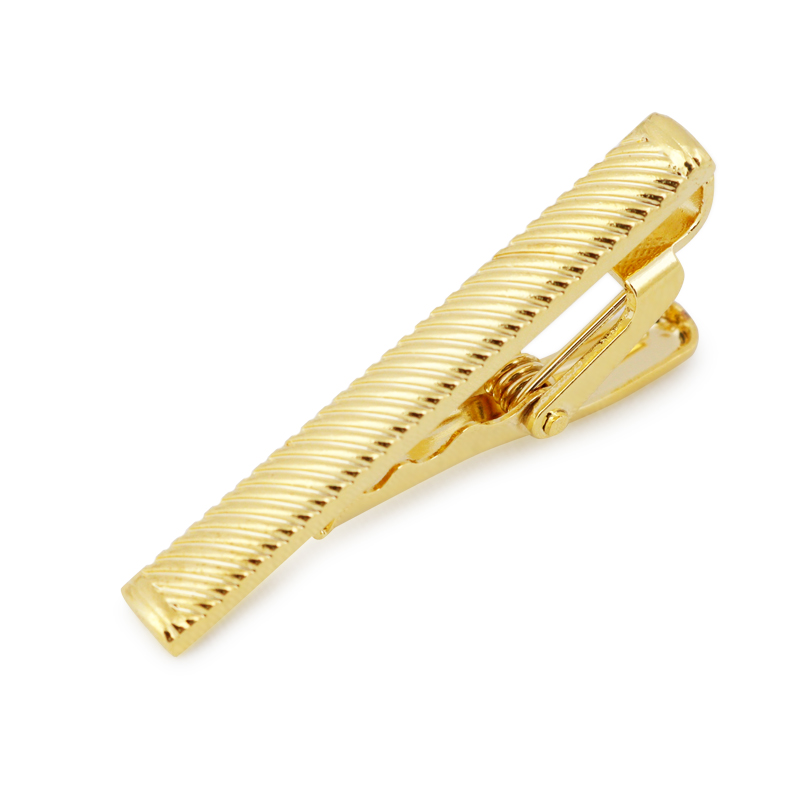 ネクタイピン 斜線彫刻模様金製ネクタイピン