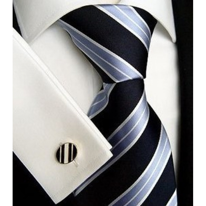 ネクタイ 斜め縞模様のクラシック柄ネクタイ