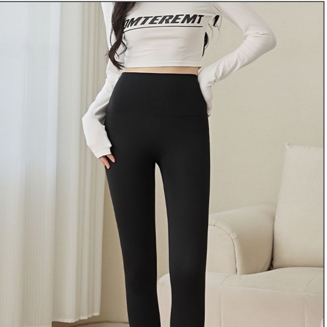 タイツ なめらか美脚シームレスレギンス
