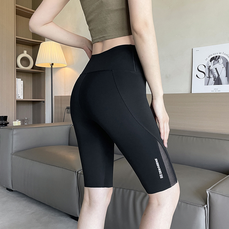 https://fulmo-img-server.com/tightsi/e50af336-06db-464c-94ad-6d7c870abe00.jpg