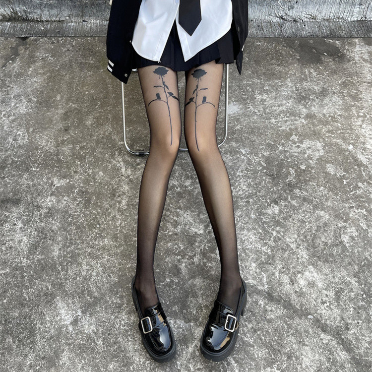 薔薇柄網タイツ 黒色 薄手 女性用 上品な透け感