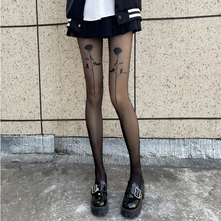 薔薇柄網タイツ 黒色 薄手 女性用 上品な透け感