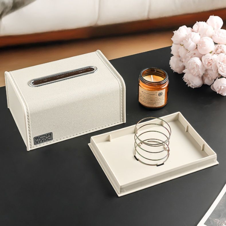 ティッシュケース 上質レザー仕立ての金属開口式ティッシュケース