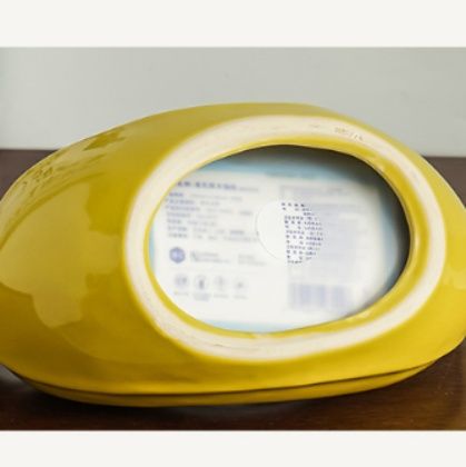 ティッシュケース 果物モチーフ　陶器 バナナ型