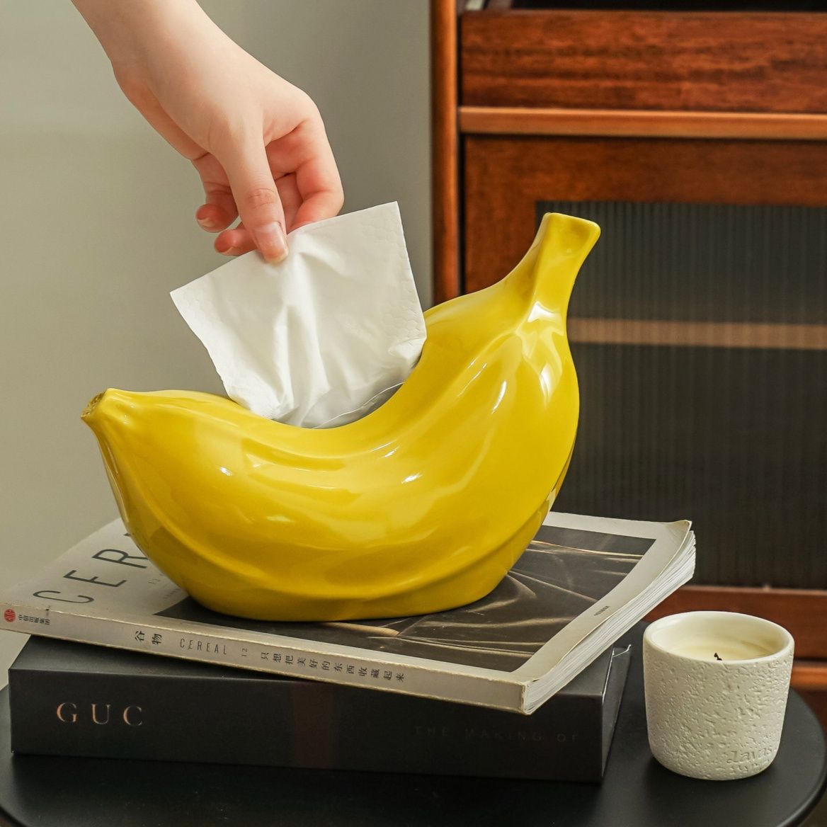ティッシュケース 果物モチーフ　陶器 バナナ型