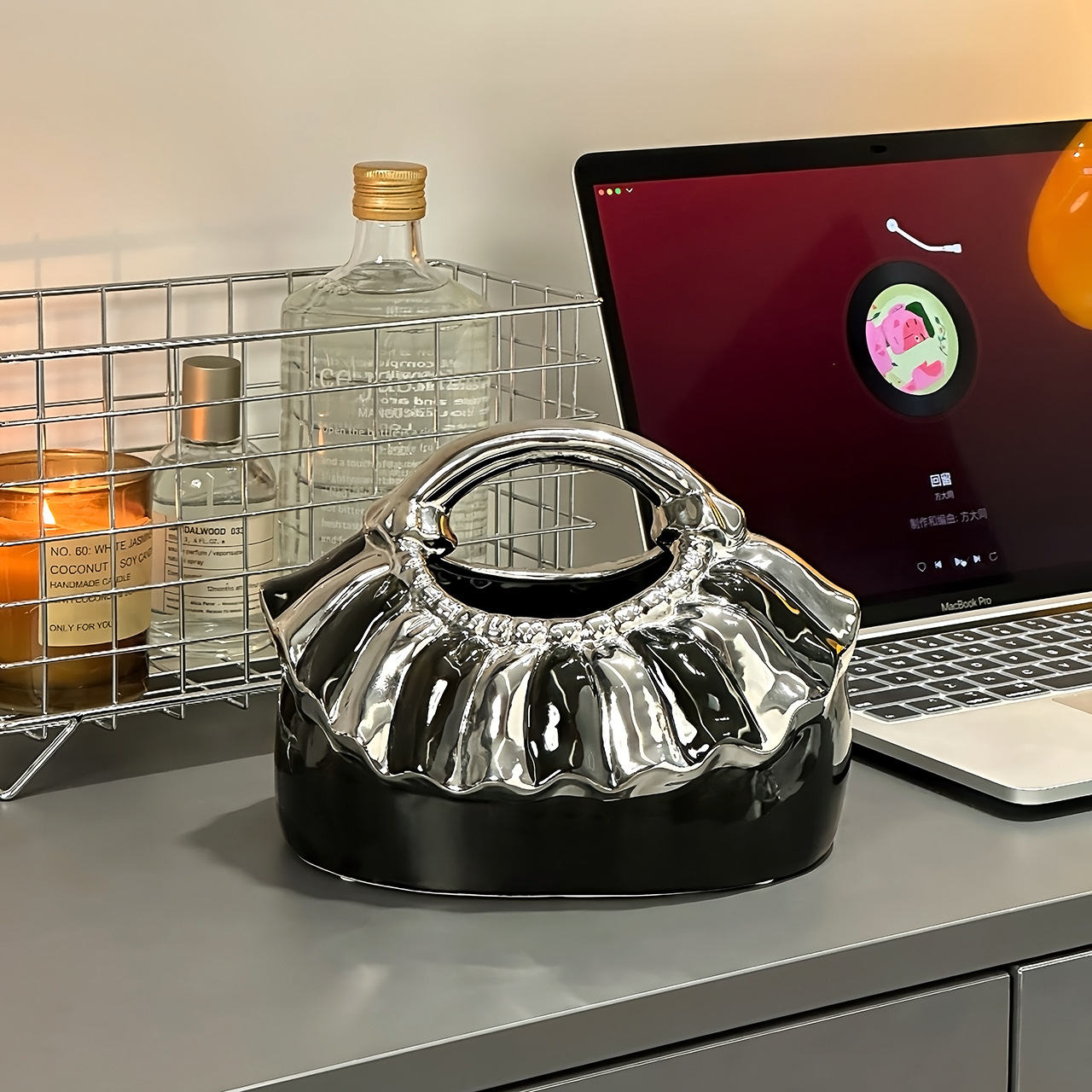 ティッシュケース フリルデザイン　陶器