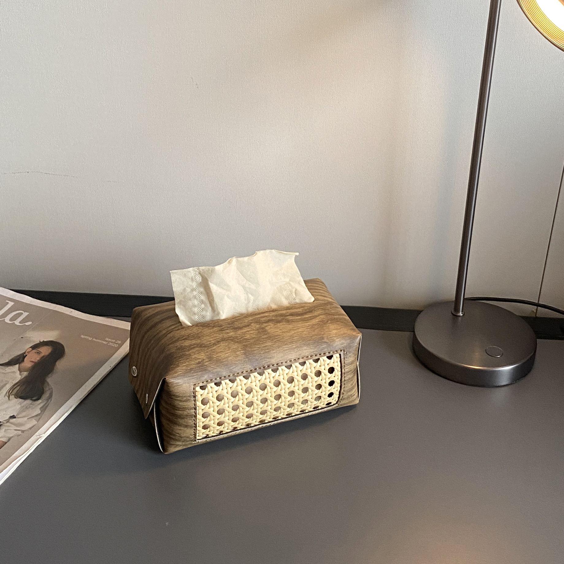 ティッシュケース 籐編み装飾付き木製ティッシュケース