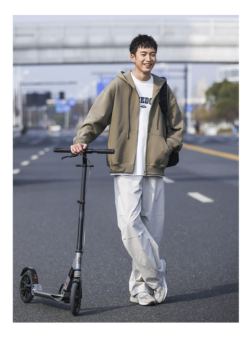 トレーナー　メンズ ゆったりフード付きジップパーカー