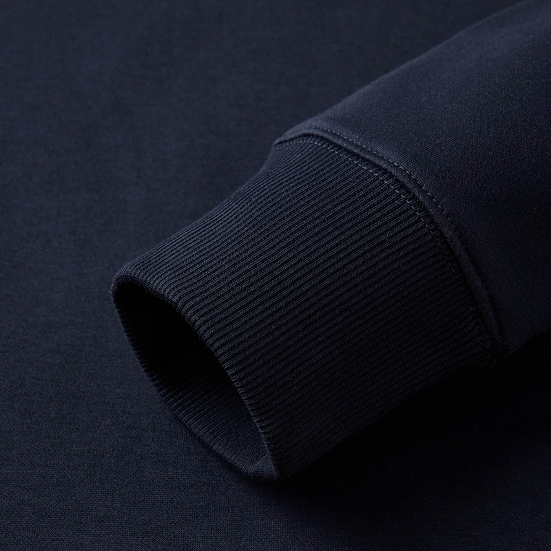 トレーナー　メンズ シンプル胸元刺繍入り上質トレーナー