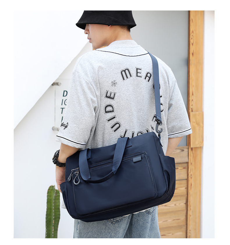 キャンバストート 都会派多機能ショルダートート