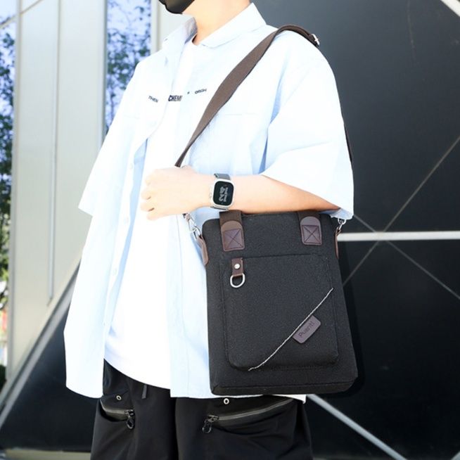 キャンバストート スタイリッシュポケット付きショルダートート