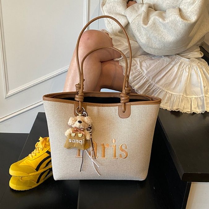キャンバストート 優雅な街並み刺繍トートバッグ