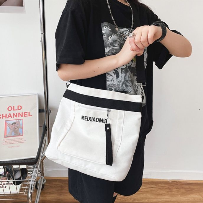 キャンバストート シンプル多機能ポケット付きトート