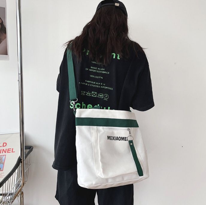 キャンバストート シンプル多機能ポケット付きトート