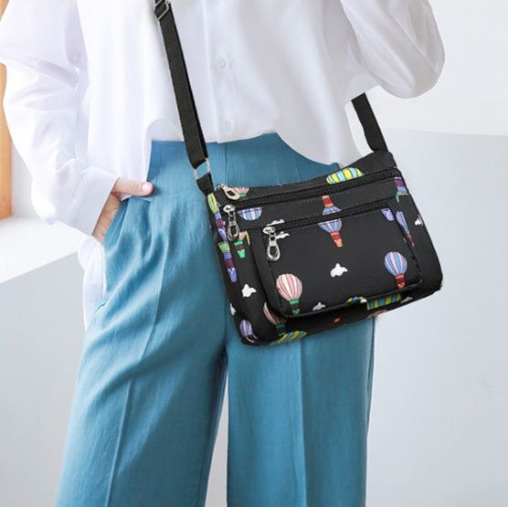 キャンバストート 空を舞う気球 ポケット多機能ミニバッグ