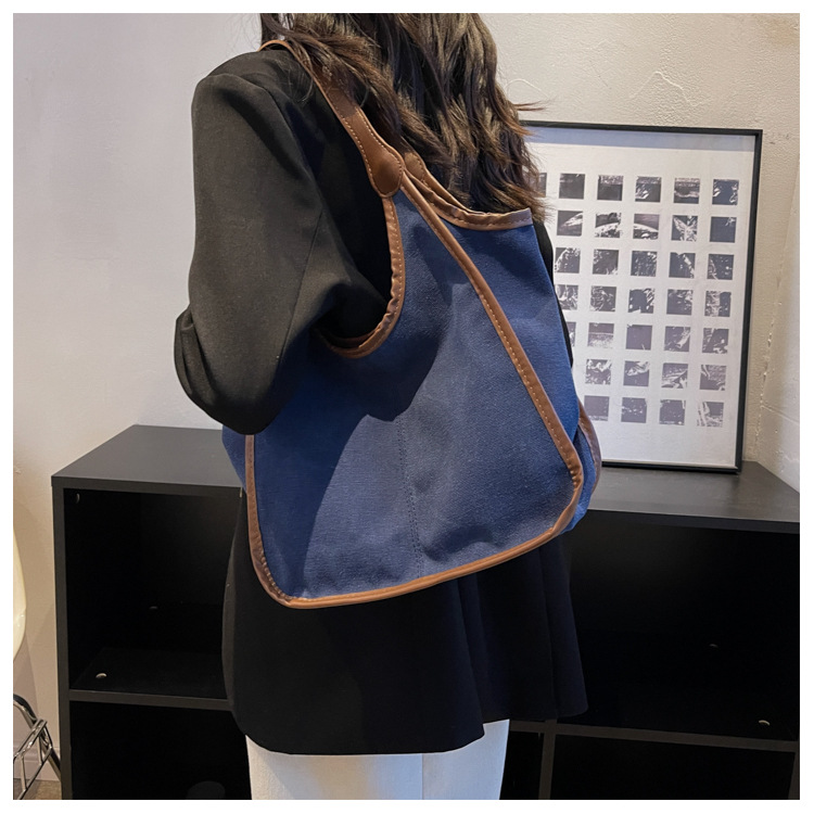 丈夫なキャンバストートバッグ 肩掛け無地きれいめ