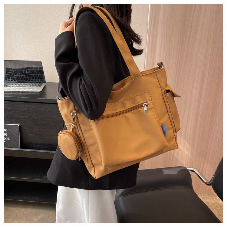 キャンバストート ミニマルポケット付きキャンバストート