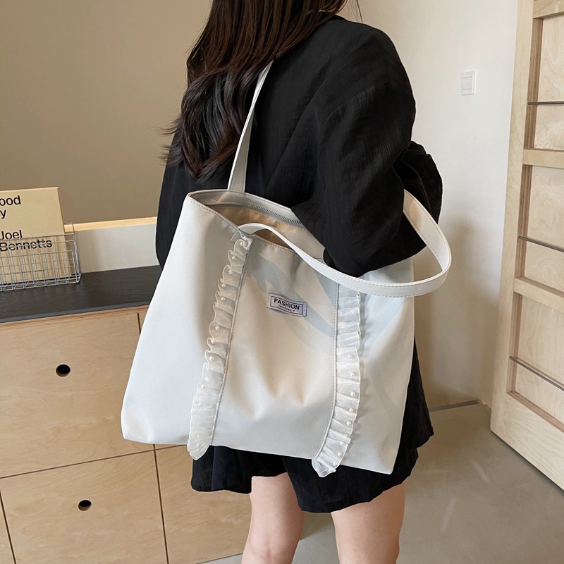キャンバストート フリル装飾 優美トートバッグ