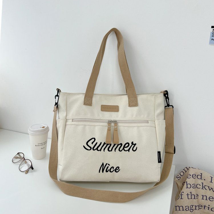 キャンバストート 夏の装い 実用的トートバッグ