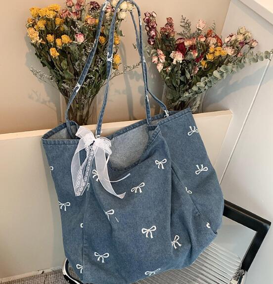 リボン柄大容量キャンバストートバッグ