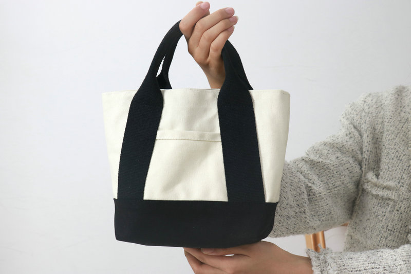 キャンバストート シンプル上品ポケット付きミニトート