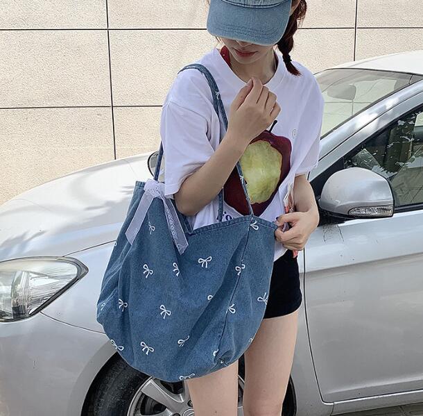 リボン柄大容量キャンバストートバッグ