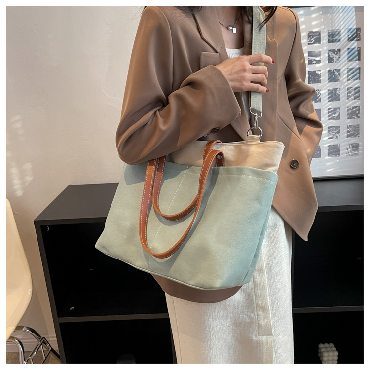 キャンバストートバッグ 肩掛け二通り 丈夫な無地デザイン