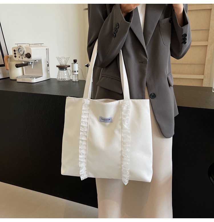 キャンバストート フリル装飾 優美トートバッグ