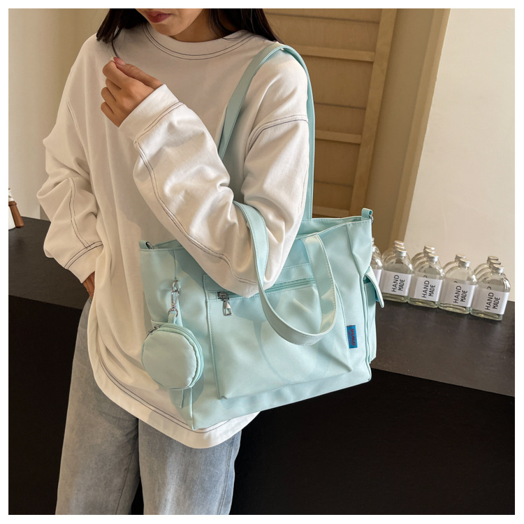 キャンバストート ミニマルポケット付きキャンバストート