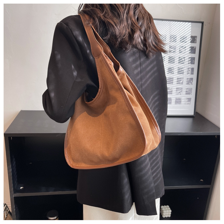 丈夫なキャンバストートバッグ 肩掛け無地きれいめ