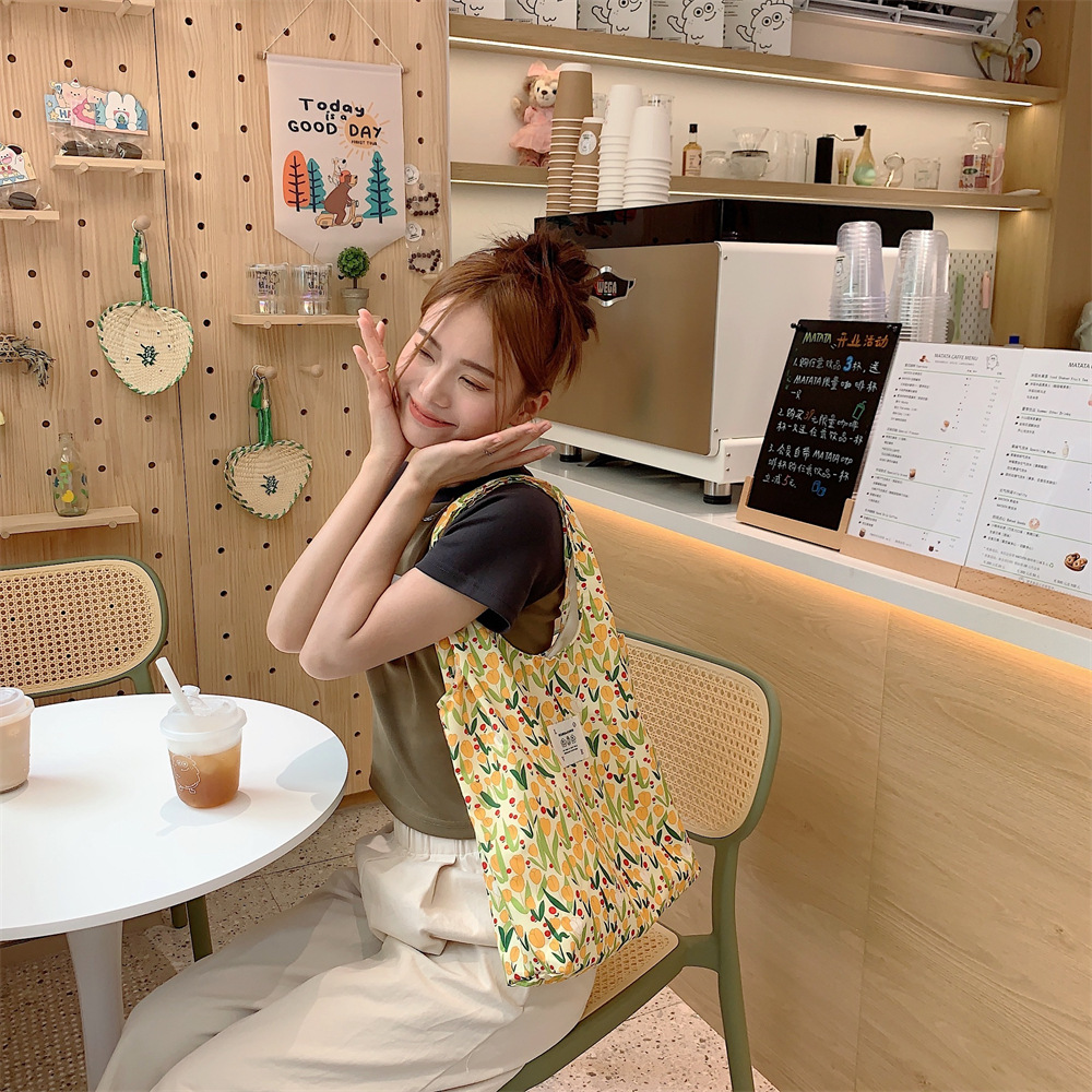 花柄キャンバストート おしゃれエコバッグ