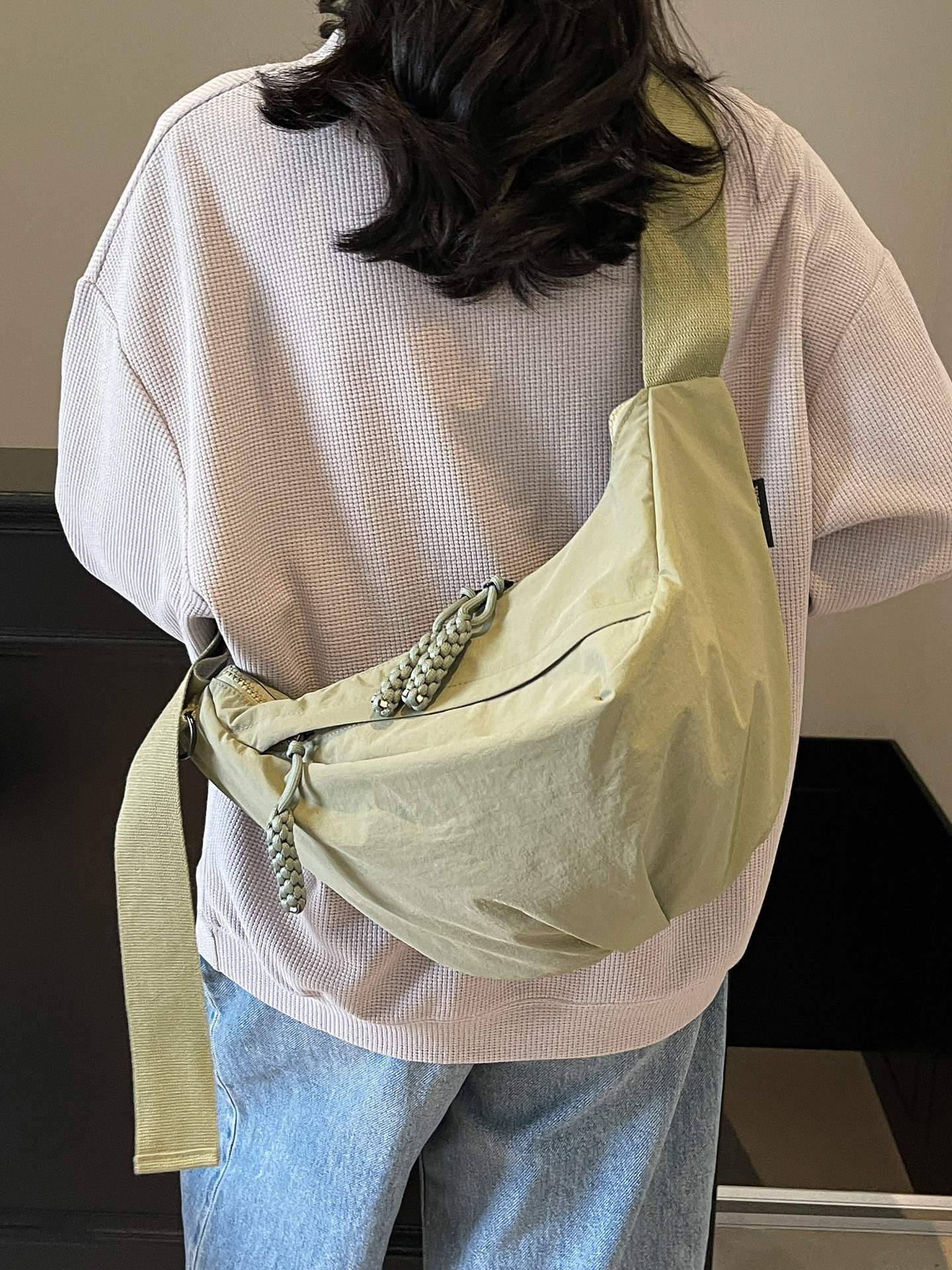 キャンバストート シンプル三日月型ショルダーバッグ