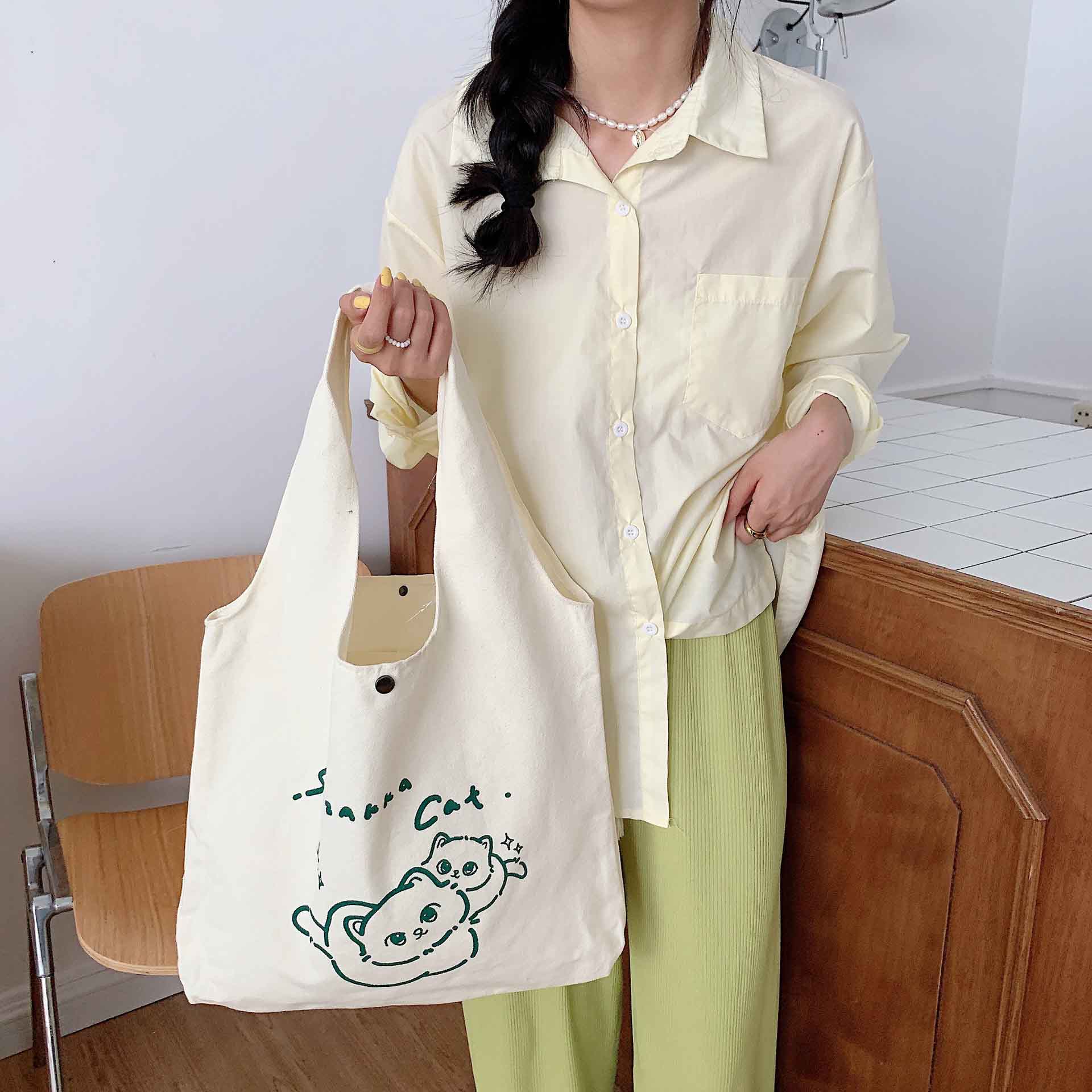 https://fulmo-img-server.com/totebase/c2ef42dd-6fae-4060-a4ea-dc08ba44e74e.jpg