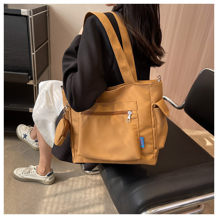 キャンバストート ミニマルポケット付きキャンバストート
