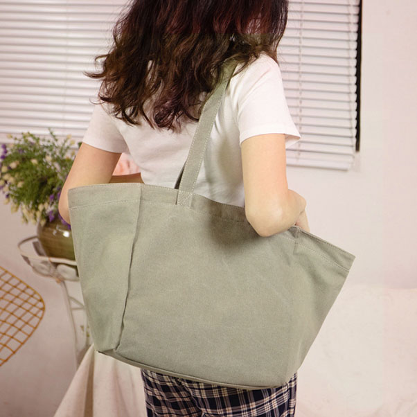 大容量キャンバストートバッグ肩掛けポケット付き