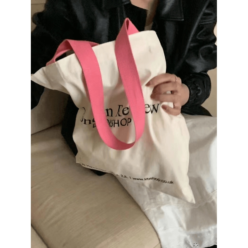 https://fulmo-img-server.com/totegallery/01fbf044-fd52-4de0-a989-6abd6d76f924.jpg