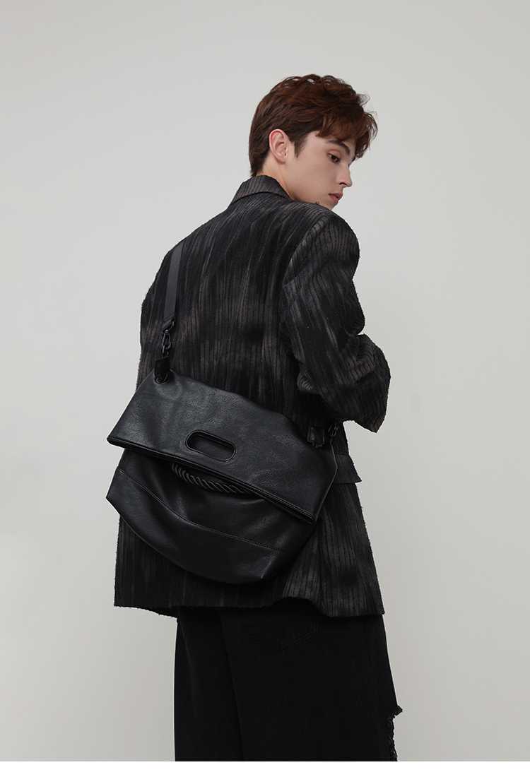 A4書類が横向きに収まるメンズトートバッグ10選