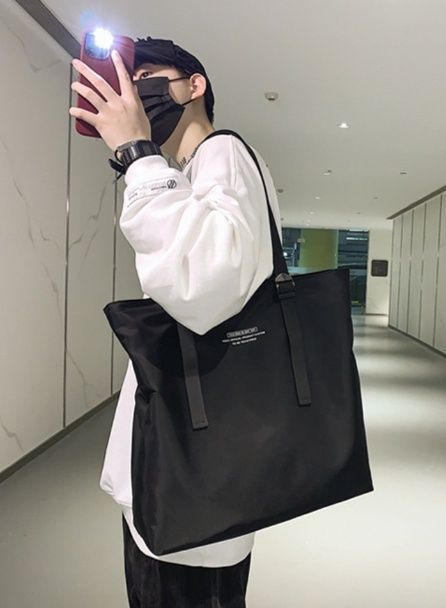 https://fulmo-img-server.com/totegallery/1783484259783_qes1lzbe_cxhkggbg.jpeg