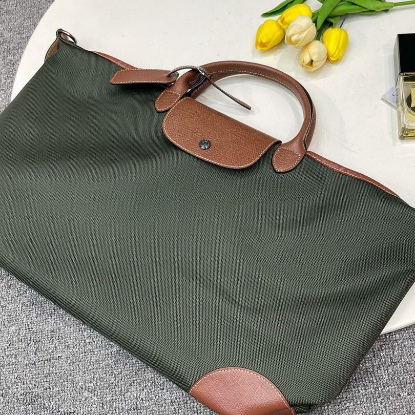 https://fulmo-img-server.com/totegallery/3ae20c5a-7fc8-4ae7-8aa2-48e1a3bab1c5.jpg