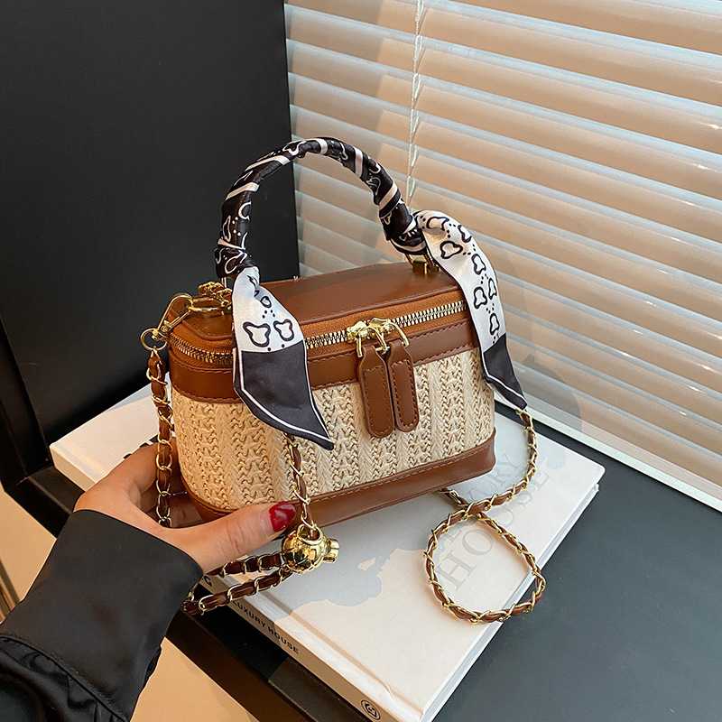 毎日がもっと素敵に!お洒落なトートバッグレディース5選