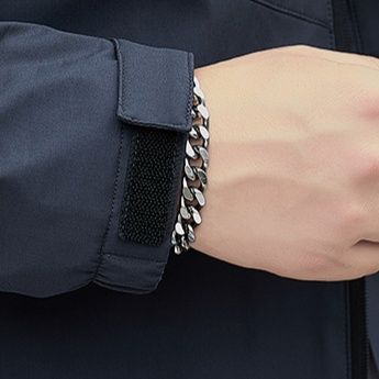 トラックジャケット 軽量防風フード付き配色切替トラックジャケット