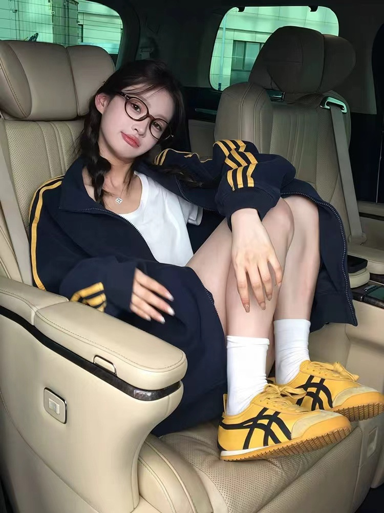 トラックジャケット 袖ライン入りゆったりハーフジップトラックジャケット